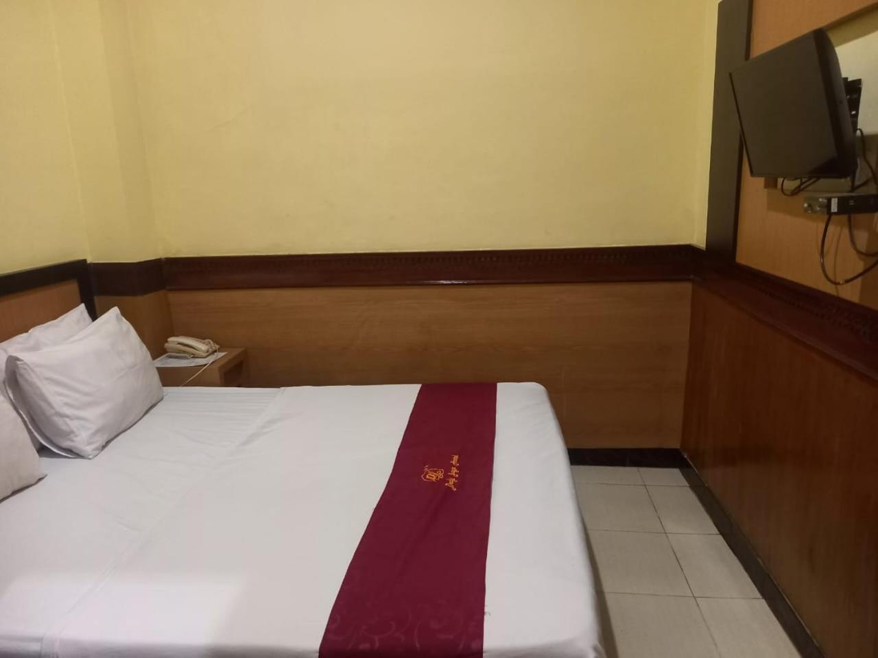 Urbanview Hotel Dedy Jaya Brebes エクステリア 写真